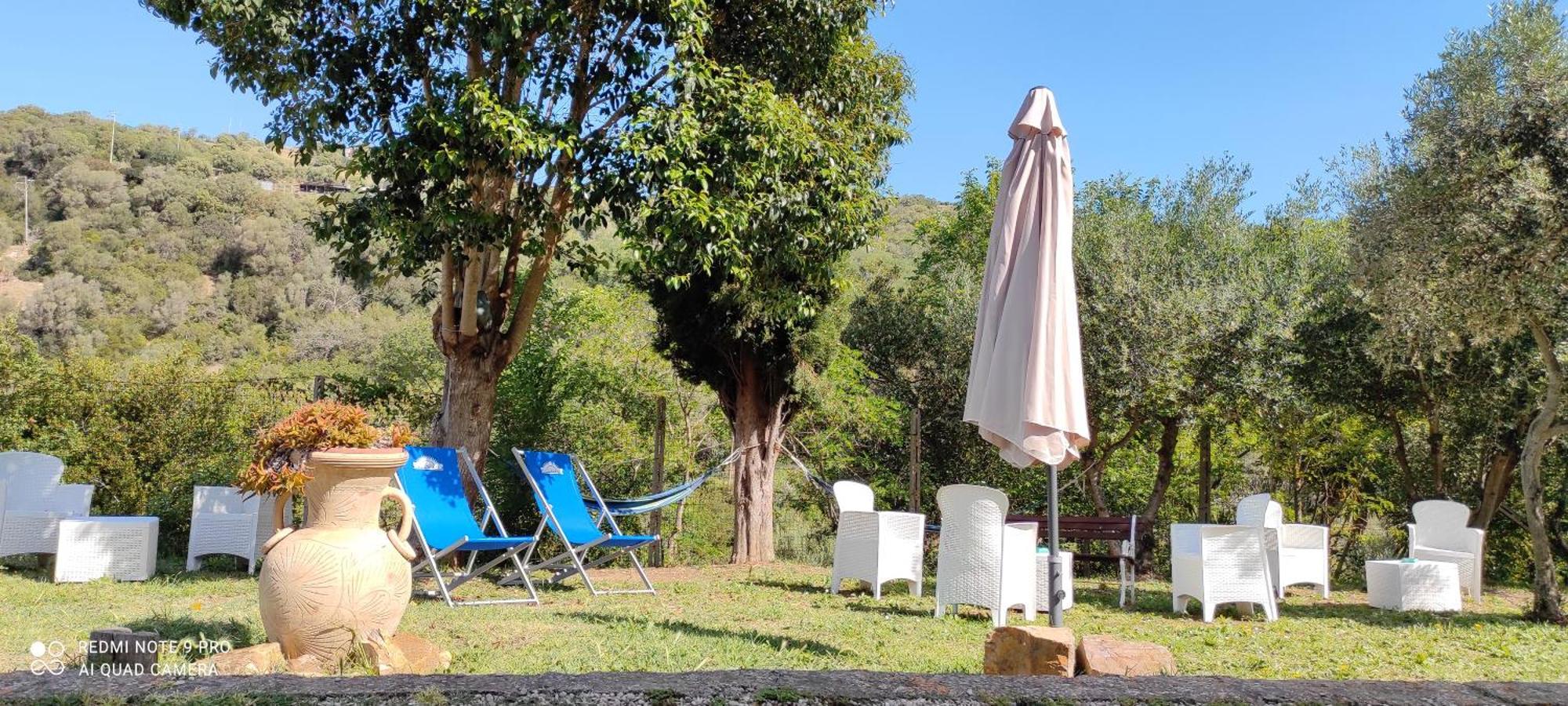 Dimora Il Camaleonte In Nature With Pool *